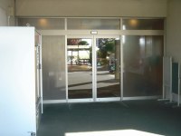 アルミフロントドア（自動ドア）